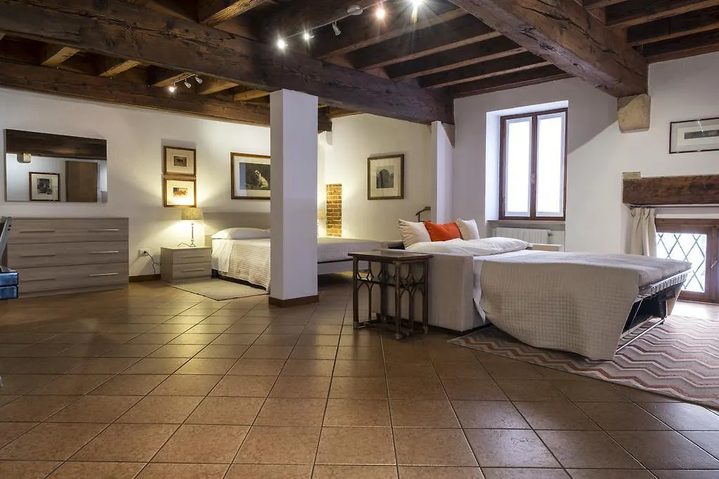 Diaz 18 Bed & Breakfast Verona 2*,  Italy